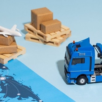 Guia Estratégico para Criação de Sites de Logística Internacional Guia Estratégico para Criação de Sites de Logística Internacional