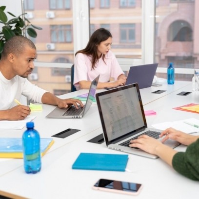 Construção de Sites Personalizados para Pequenas Empresas Construção de Sites Personalizados para Pequenas Empresas