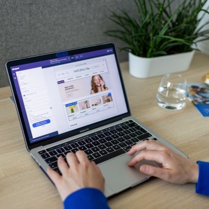 Como a atualização de 2026 do Google e Core Web Vitals impacta sites institucionais de pequenas empresas